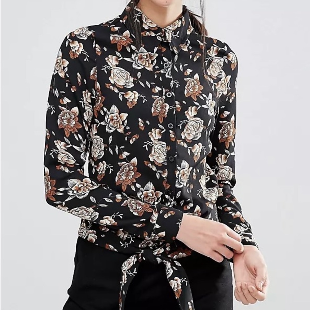 FASHION UNION •Tall• Knot Front
Blouse• In Winter Floral